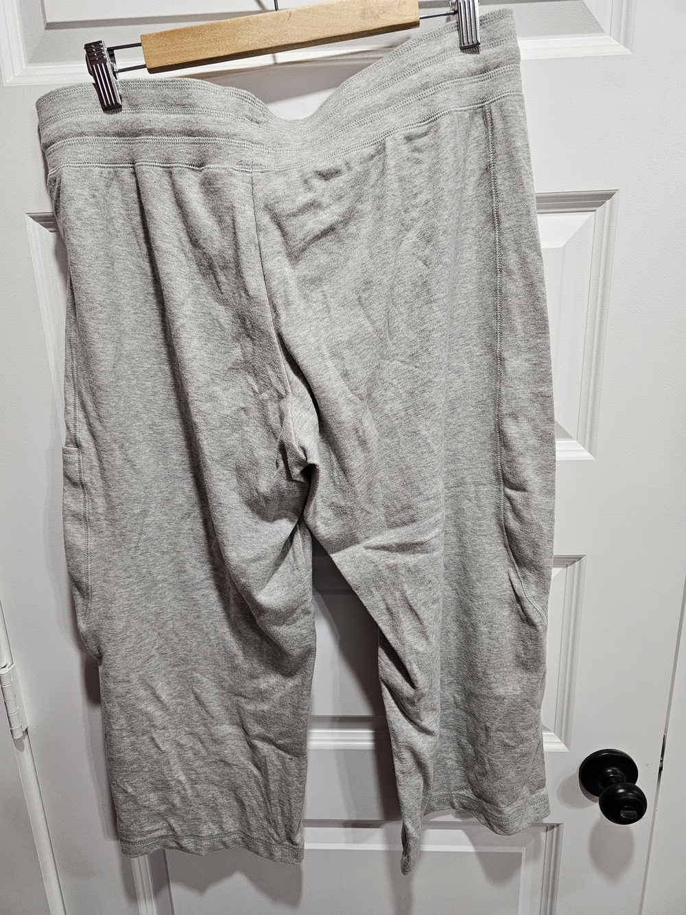 Nike Light Gray Women's Capri Sweatpants with Drawstring - Picture 4 of 4